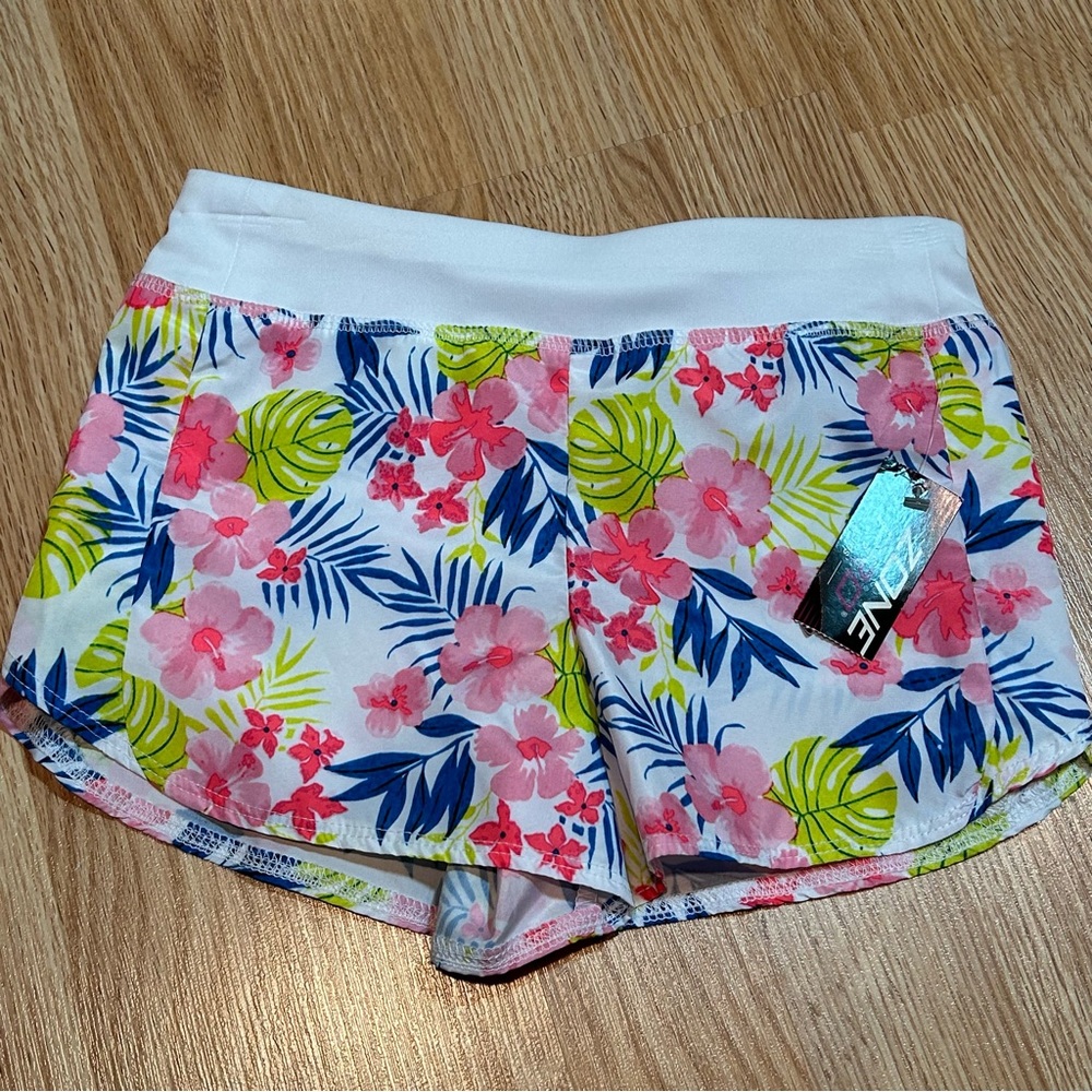 NWT‎ Zone Pro tropical shorts Small 6/6X
